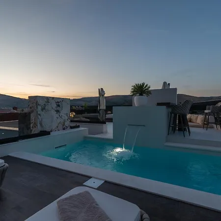 Luxury Hills تروغير