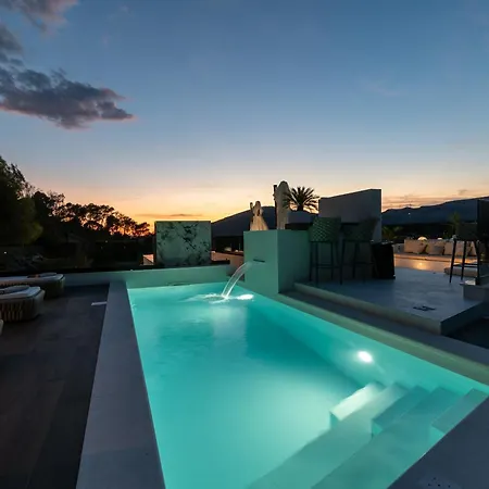 فيلة Luxury Hills *