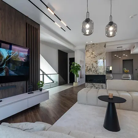 فيلة Luxury Hills تروغير