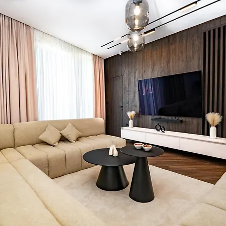 فيلة Luxury Hills