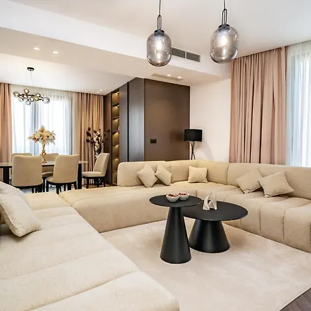 Luxury Hills تروغير