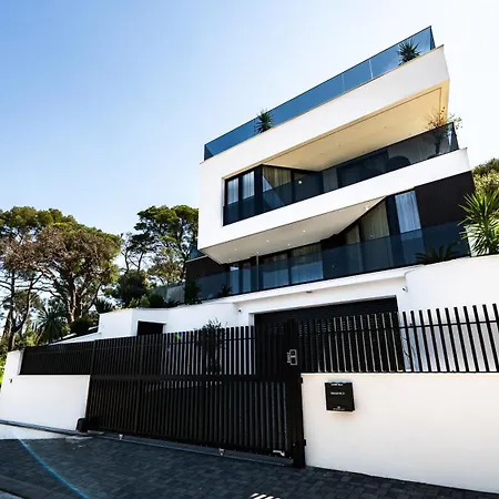 Luxury Hills فيلة