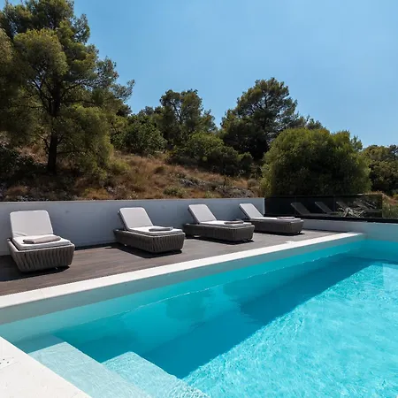 Luxury Hills Villa