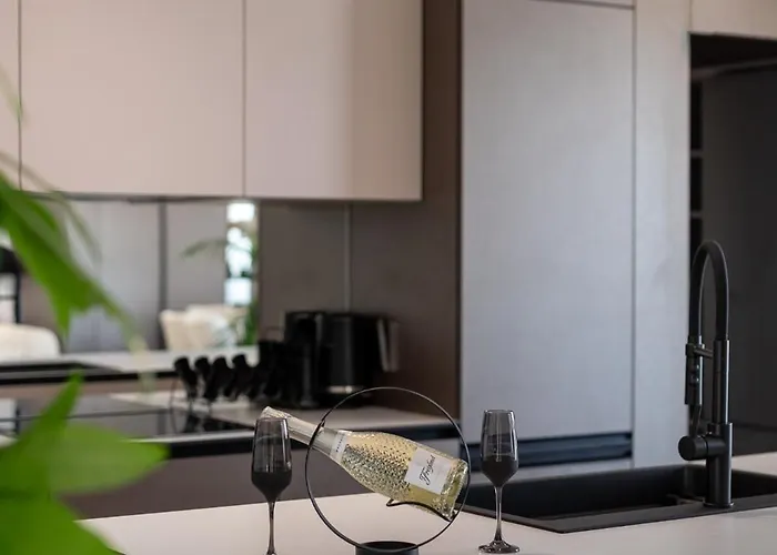 Luxury Hills Villa *