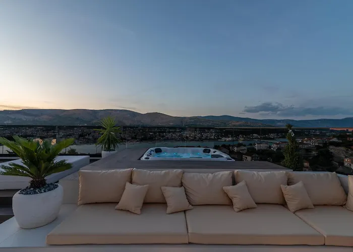 Villa Luxury Hills *